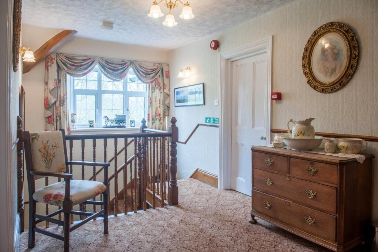 Knole Farm Bed & Breakfast Okehampton Exterior foto