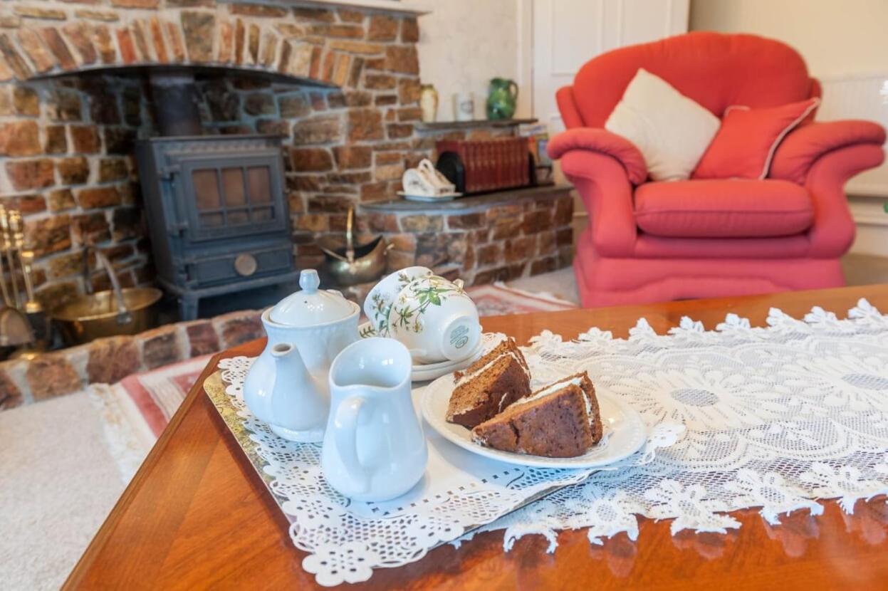 Knole Farm Bed & Breakfast Okehampton Exterior foto